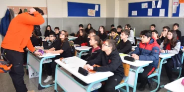 Bursa Yıldırım Belediyesi’nden deprem eğitimi haberi