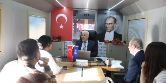 Bursa'da Başkan Bozbey makamını Hamitler'e taşıdı haberi