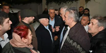 Bursa'daki eylemlerde CHP İl Başkanı yaralandı! Gözaltılar var haberi