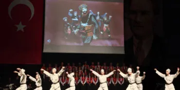 Bursa’da okul dışı öğrenme ortamları tiyatro ile güçleniyor haberi