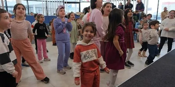 Büyükşehir Belediyesi’nin Ramazan etkinlikleri dolu dolu geçiyor  Mili İrade Meydanı Ramazan’da cıvıl cıvıl haberi