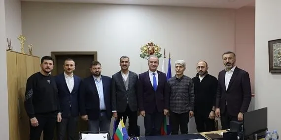 Büyükşehir heyetinden Asenovgrad Belediyesi’ne ziyaret haberi