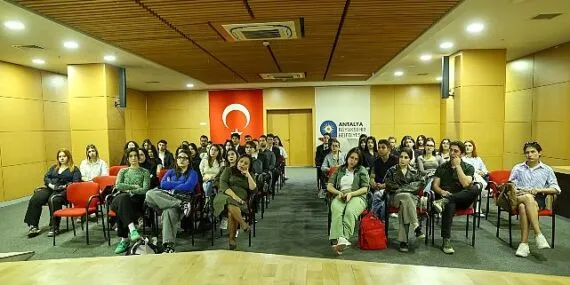 Büyükşehir’de gençlere Avrupa Birliği fırsatları toplantısı haberi