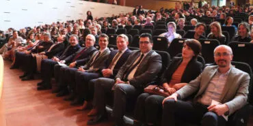 Çanakkale destanı Bursa'da senfonik ezgilerle yankılandı haberi