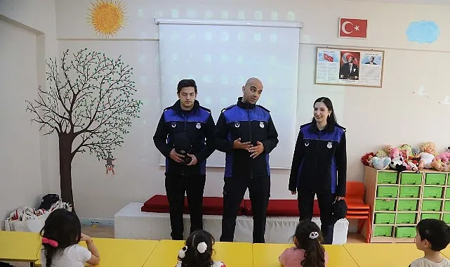 Çankaya ZabıtasıÇocuklara Mesleğini Tanıttı haberi