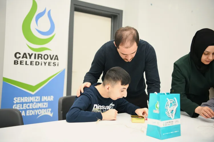 Çayırova'da özel bireylerden en özel hediye haberi