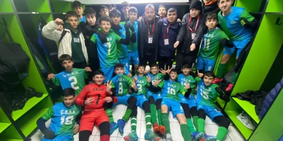 Çayırovalı gençler namağlup şampiyon haberi