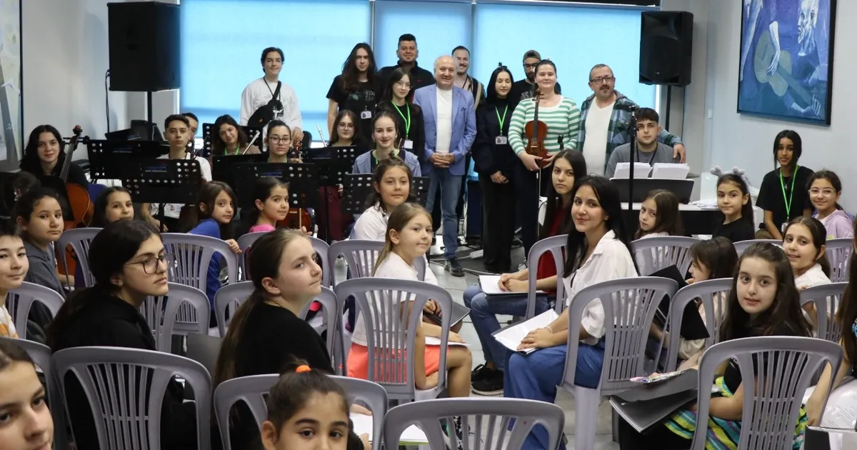 Çocuk ve Gençlik Orkestrası İzmitlilerle buluşmaya hazırlanıyor haberi