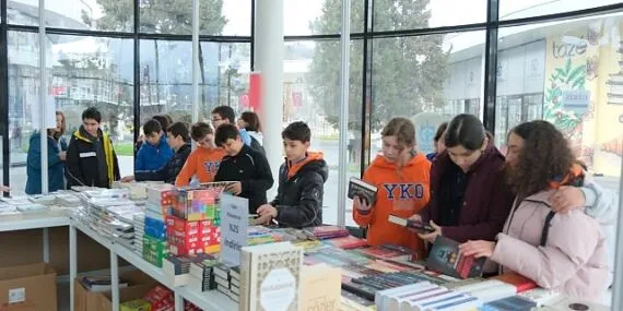 Dini Yayınlar Fuarı'na ziyaretçi akını haberi