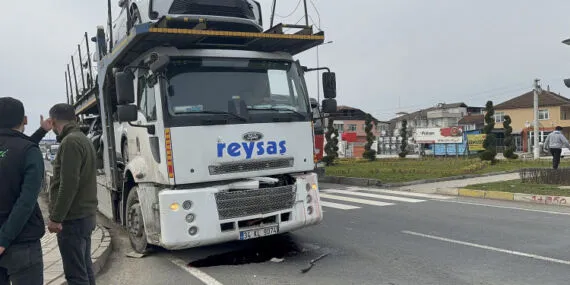 Düzce'de ışıklarda kaza: 1 yaralı haberi