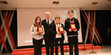 Edirne Keşan'da öğrencilerin 12 Mart oratoryosu ilgi gördü haberi