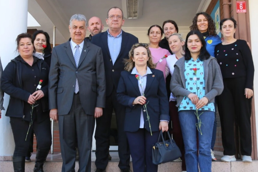 Edremit'te 8 Mart coşkusu haberi
