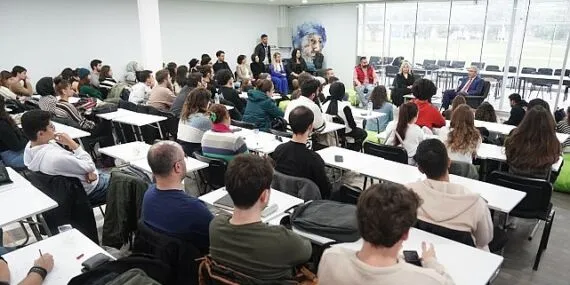 Ege Üniversitesinin 27 öğrenci topluluğunun projesi destek almaya hak kazandı haberi