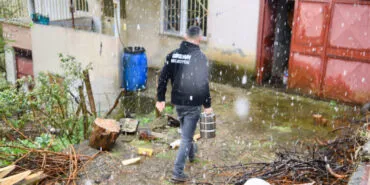 Giresun Belediyesi kış şartlarında da ihtiyaç sahiplerinin yanında! 92 haneye sıcak yemek! haberi