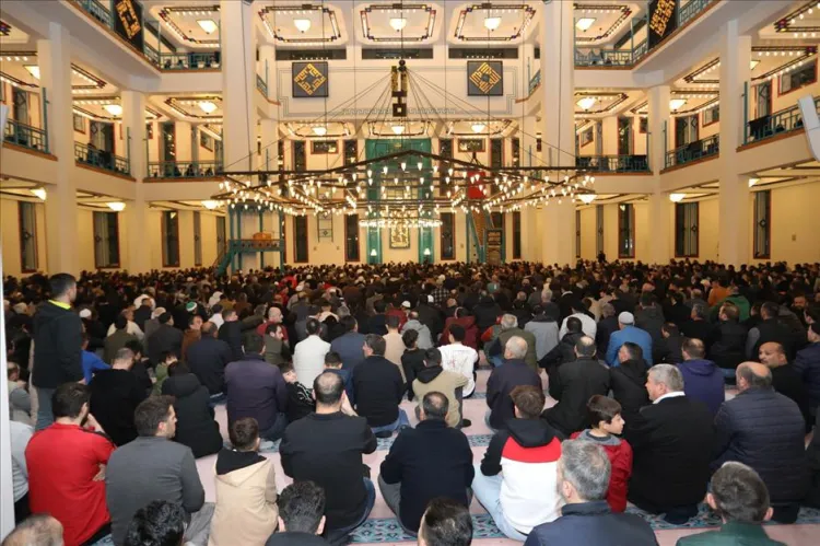Hafız Adem Bilgetay İnegöllülerle buluştu haberi
