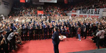 İmamoğlu büyük yolculukta Adana'da haberi