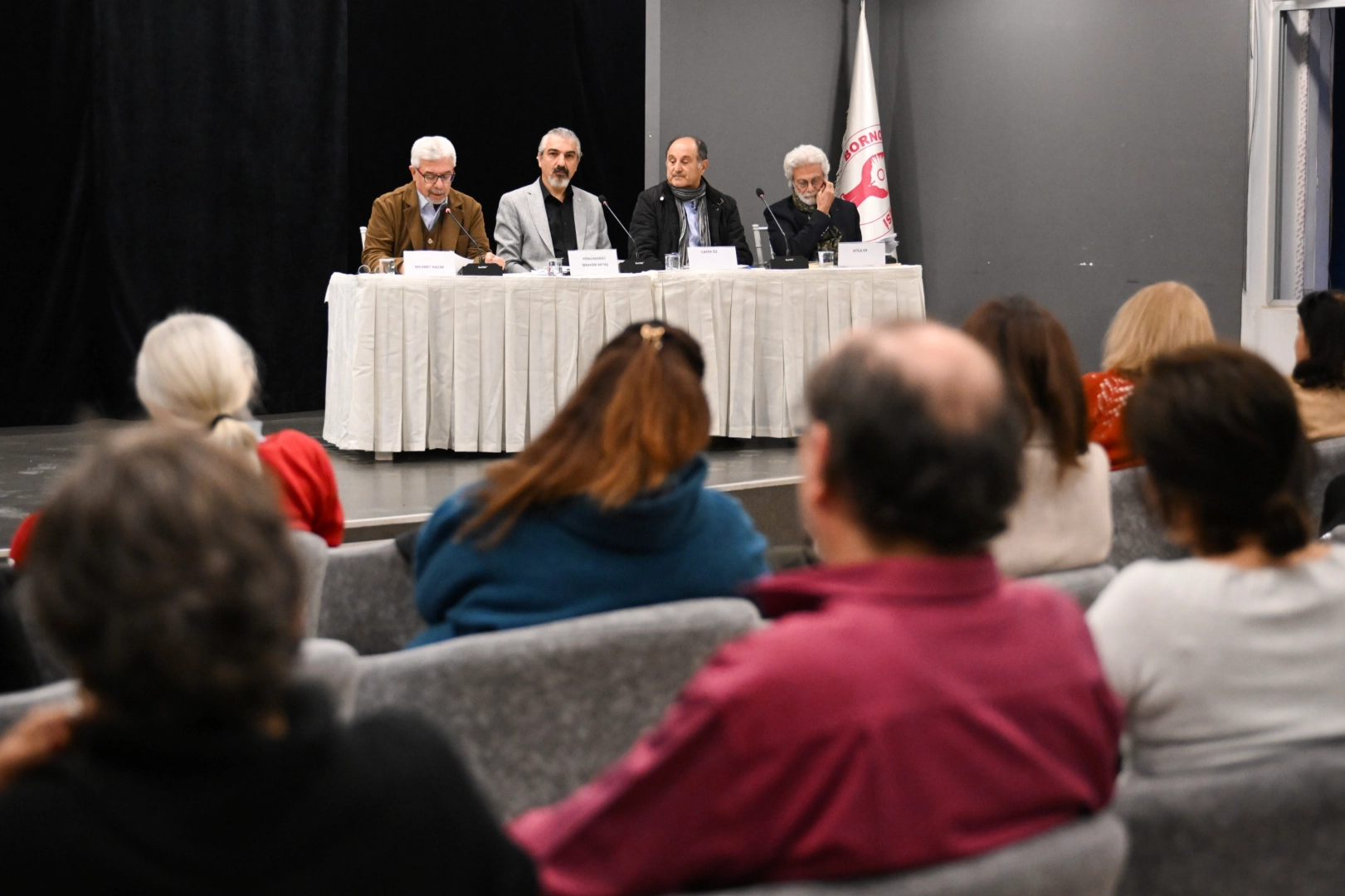 İzmir Bornova’da şiir ve kültür buluşması haberi