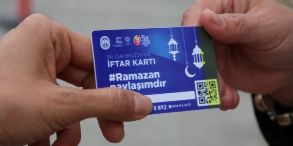 İzmir Efes Selçuk'ta 'İftar Kart' dayanışması haberi