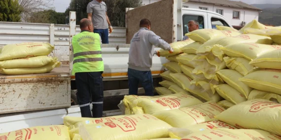 İzmir Güzelbahçe Belediyesi’nden çiftçiye desteğe devam haberi