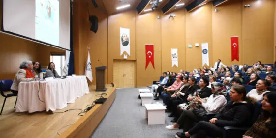 İzmir Karabağlar'da 'Güvenli Yaşlanma' buluşması haberi