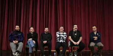 İzmir Şehir Tiyatroları sanatçıları genç tiyatroseverlerin sorularını cevapladı haberi