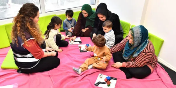 İzmir'de 0-3 yaş dönemi ilk diplomalarını aldı haberi