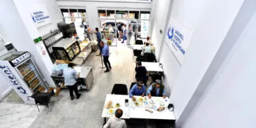 İzmir'de 'Askıda Yemek' dayanışması haberi