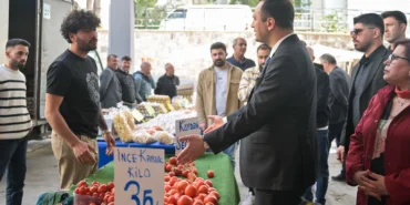 İzmir'de Başkan Eşki’den pazaryeri ziyareti haberi