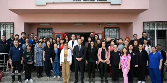 İzmit Bornova'da Başkan Eşki, 14 Mart Tıp Bayramı ziyareti haberi