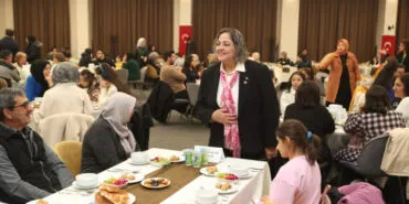 İzmit'te özel bireyler ve aileler aynı sofrada buluştu haberi