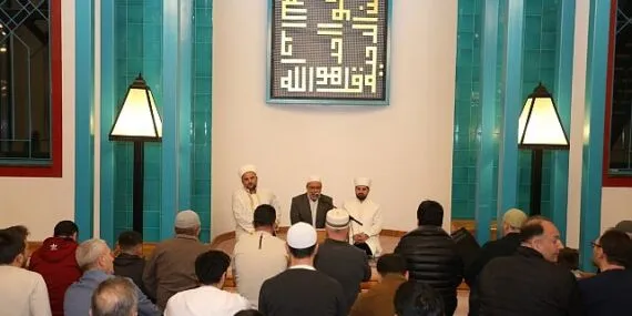 Kadir Gecesinde Hafız Adem Bilgetay İnegöllülerle Buluştu haberi