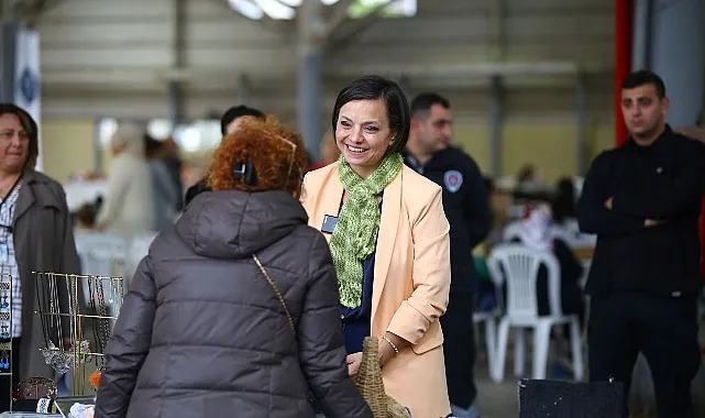 Karabağlar’da bayram öncesi sokaklar değil, Bozyaka Pazaryeri kullanılacak haberi