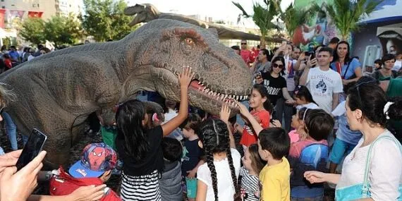 Karşıyakalı çocuklar tatilde eğlenceye doyacak haberi