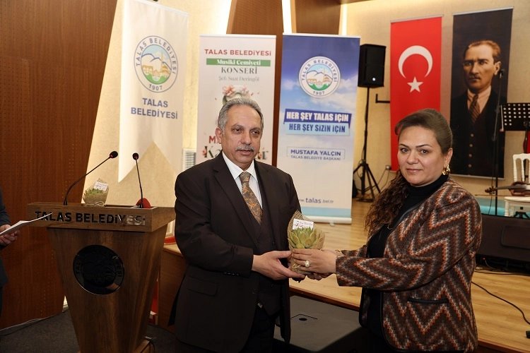 Kayseri Talas Belediyesi Musiki Cemiyeti'nden kadınlara özel konser haberi