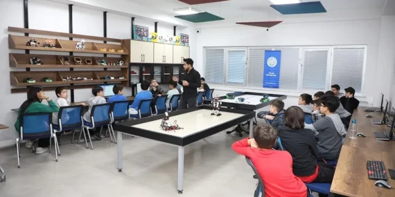 Kayseri Talas'ta gençlerin gözdesi inovasyon merkezi haberi