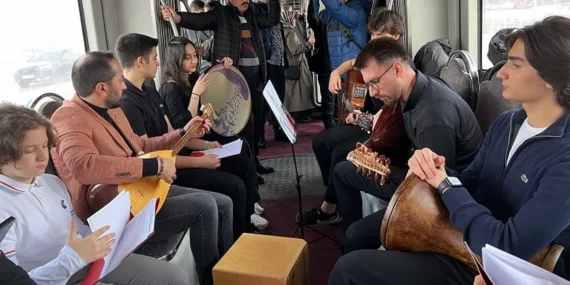 Kayseri metrosunda 'Çanakkale' ruhu canlandı haberi