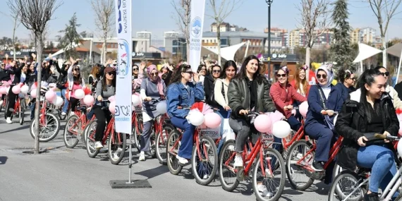 Kayserili kadınlara bisiklet turu haberi