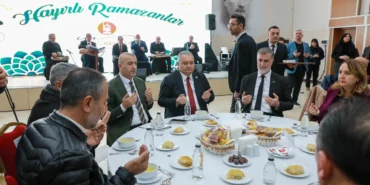 Keçiören'de ilk iftar otobüs esnafı ile yapıldı haberi