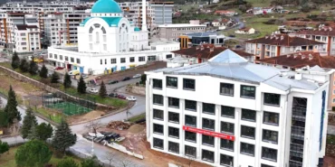 Kocaeli Büyükşehir’in yaptırdığı cemevi açılış için gün sayıyor haberi