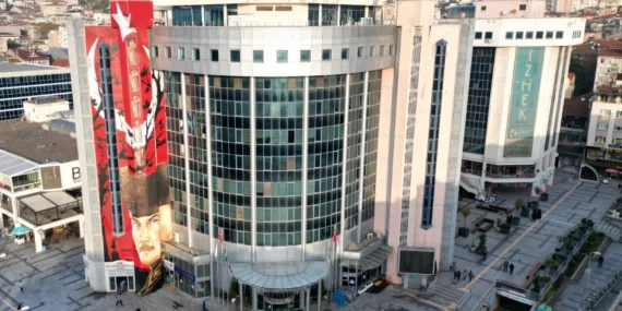 Kocaeli İzmit Belediyesinden emekli olanlara bayram müjdesi! haberi