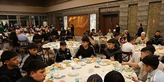 Kocaeli’de Roman vatandaşlar iftarda buluştu haberi