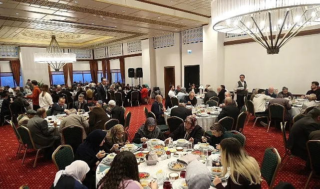Konya Büyükşehir Belediyesi “Yaşlılara Saygı Haftası” Kapsamında İftar Programı Düzenledi haberi