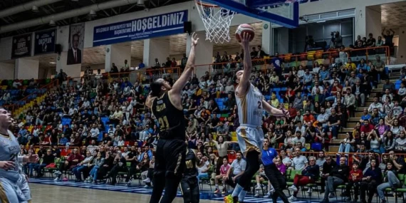 Konya Büyükşehir Belediyespor kazanmaya devam ediyor haberi