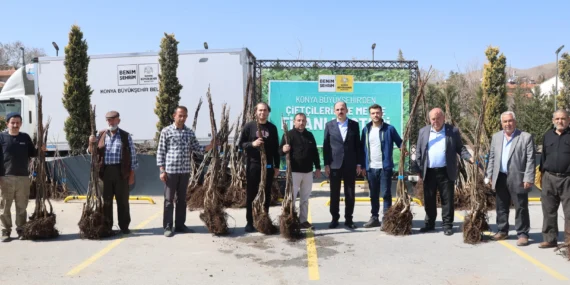 Konya Büyükşehir tarımsal kalkınma için bu sezon 72 bin meyve fidanı dağıtıyor haberi