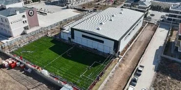 Konya Spor Lisesi'ne kazandırılacak Ahmet Çalık Kapalı Spor Salonu ve Suni Çim Sahası tamamlanıyor haberi
