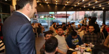 Konya'da Başkan Altay, üniversiteli gençleri dinledi haberi