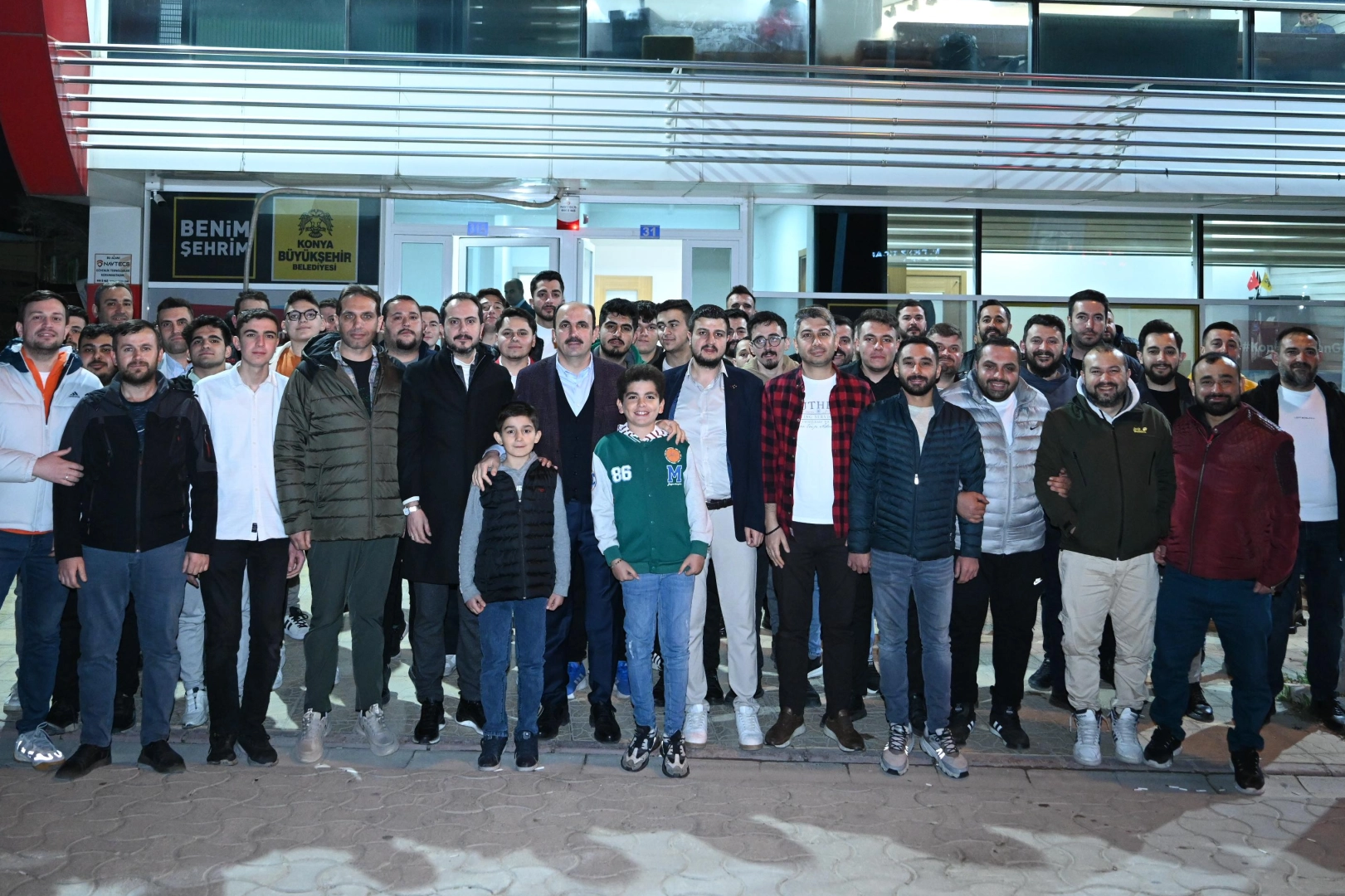 Konya'da Çalışan Gençlik Meclisi üyeleri sahurda bir araya geldi haberi