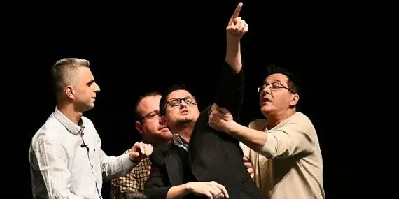 Lüleburgaz Belediyesi Tiyatro Topluluğu kırdı geçirdi haberi