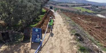 Manisa Gökeyüp çamurlu sudan kurtuluyor haberi