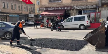 Mardin Midyat’ta asfalt bakım ve onarım çalışmaları hız kesmeden sürüyor haberi
